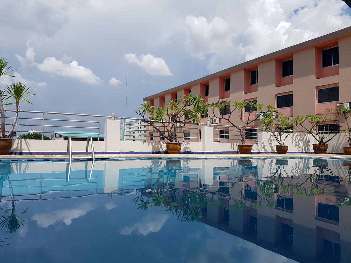 K.S.Pavilion Hotel Nakhonratchasima Exterior foto